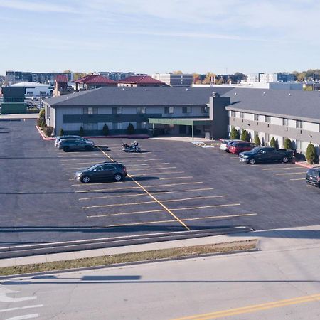 Quality Inn Stadium Area Green Bay Eksteriør bilde