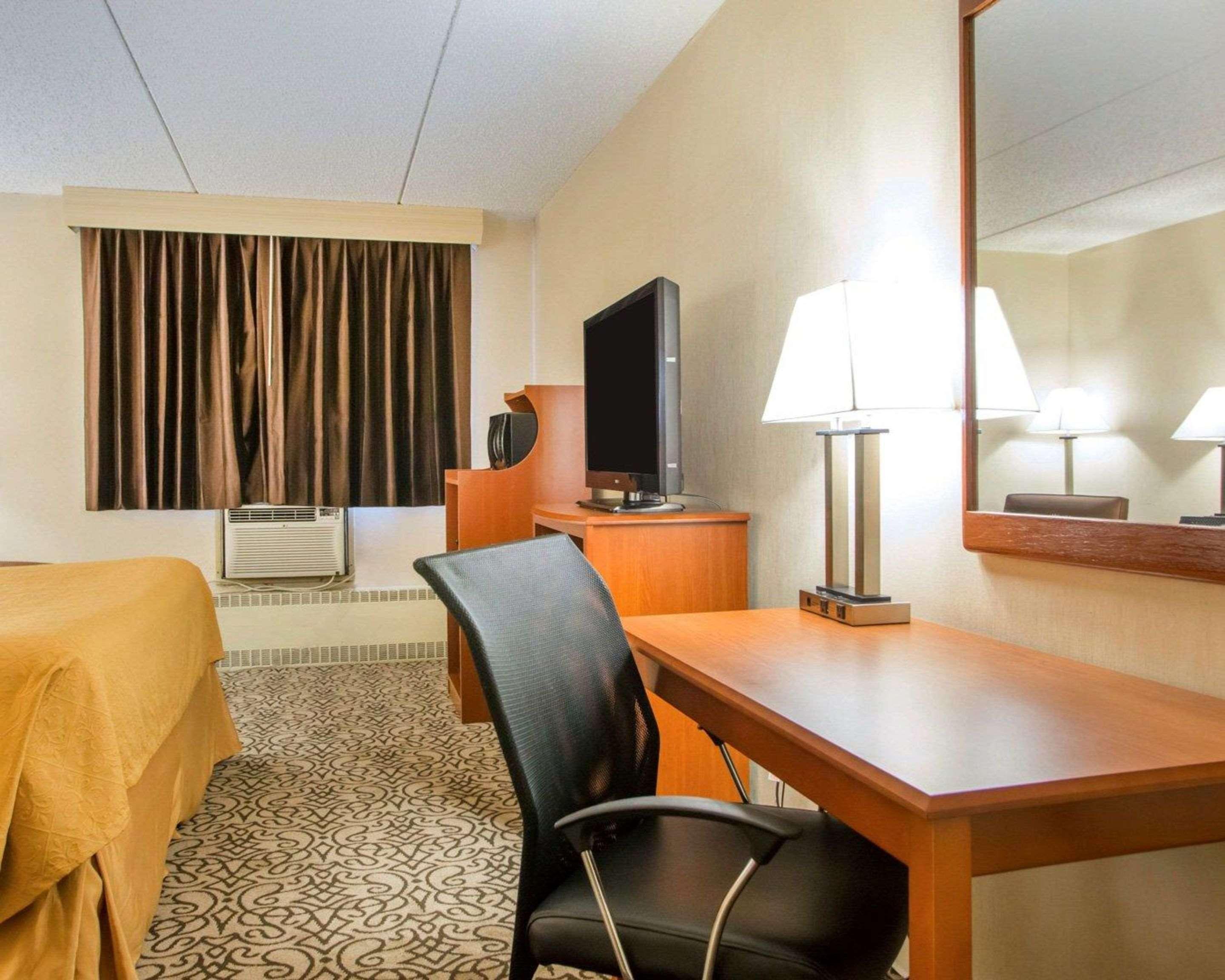 Quality Inn Stadium Area Green Bay Eksteriør bilde